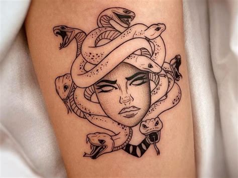 Significado De Tatuagem Da Medusa - 52 significados da tatuagem de Medusa: proteção e força que inspiram