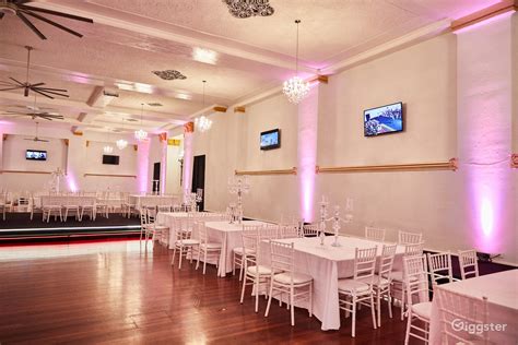 Luxury Hollywood Ballroom | Rent this location on Giggster