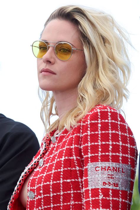 Kristen Steward Boob Slip - Hot Celebs Home