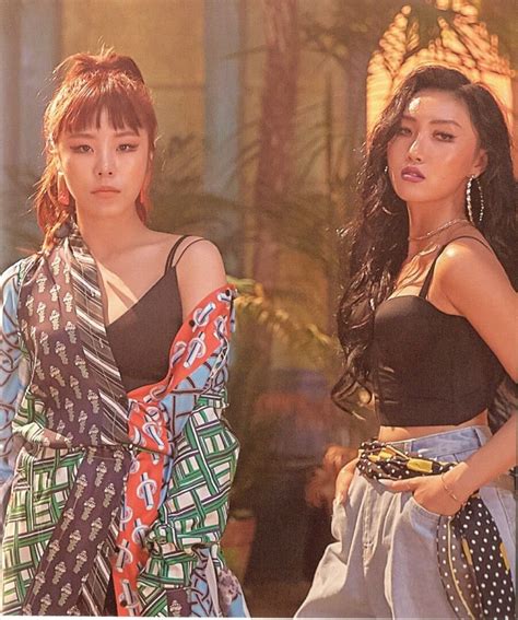 MAMAMOO 7th Mini Album 'Red Moon' [SCANS] | kpopping