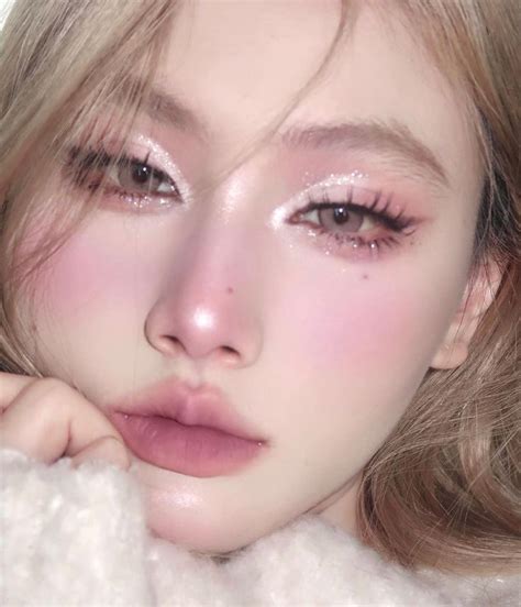 makeup | Asian eye makeup, Makeup routine, Eye makeup