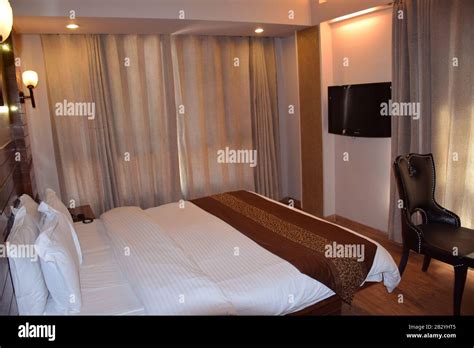 deluxe big room   hotel stock photo alamy