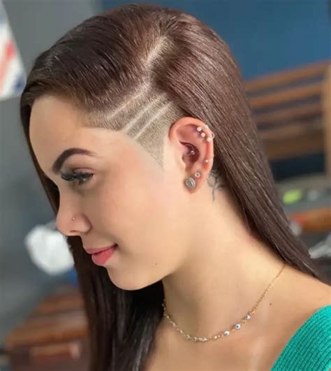 Corte De Cabelo Degrade Com Risco Lateral - 20 Ideias de Corte de Cabelo com Risco Lateral Para Mulheres