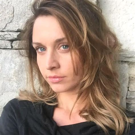 Julia Kaminska picture