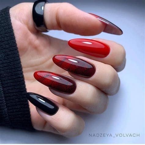 Двухцветный маникюр: лучшие сочетания на фото | Red nails, Gel nails ...