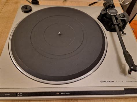 Pioneer PL-620 gramofon