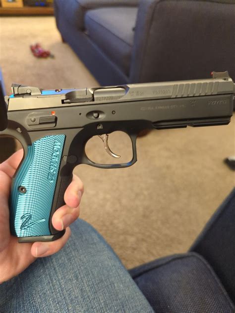 gun  bought   year hiatus unbelievable rguns