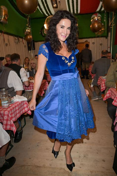 Dirndl & Co.: Die schönsten Looks auf dem Oktoberfest | BRIGITTE.de