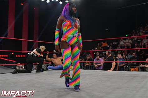 Trinité bat Jai Vidal; Killer Kelly rend la pareille à Slamovich