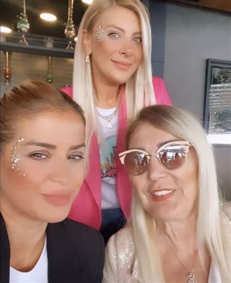 Seda Sayan’dan sonra ablası Nursel Sayan... Gençleşmek için bıçak ...