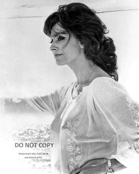 SOPHIA LOREN LEGENDARY ACTRESS - 8X10 PUBLICITY PHOTO (OP-603) | eBay UK