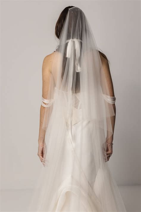 SAINT Bridal Couture | Tiered Parisian Veil