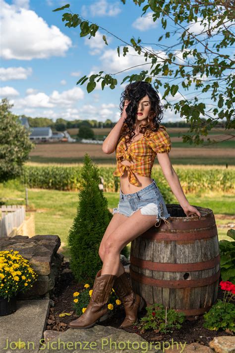 What Does A Farm Girl Look Like at Dennis Chapman blog