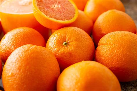 types  blood oranges youll    farmers market produce pack