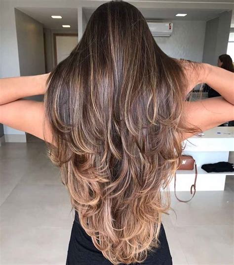 Cabelo Grande E Repicado - 10 Cortes de Cabelo Longo para Mulheres +30 que Amam um Cabelão!