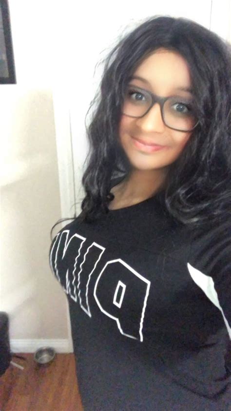 Kik ashika.g21 snap ashika.g21 I need a facial | Scrolller