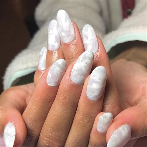 nails, cloud nails and ariana grande - image #8065629 on Favim.com