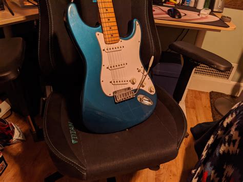 Fender Am Pro II - Miami Blue : FenderStratocaster