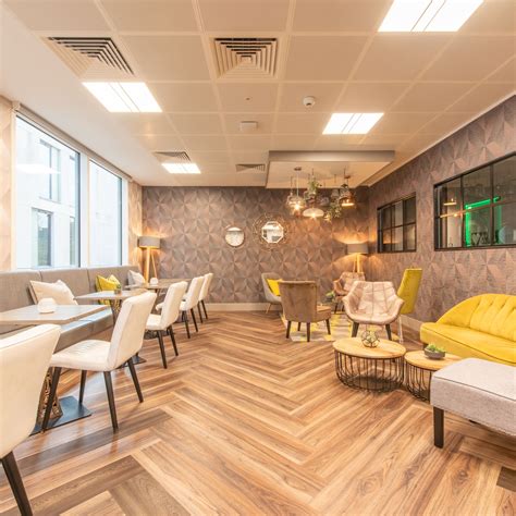 Office Space to Rent in Ealing Broadway | Flexioffices