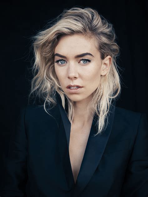Vanessa kirby 18 - фото