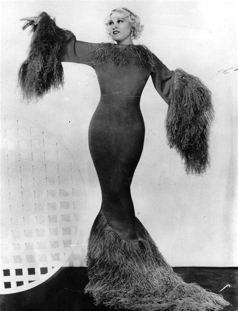 Mae West Ruled Fashion in 1933 | Mae west, Curvy woman, Women