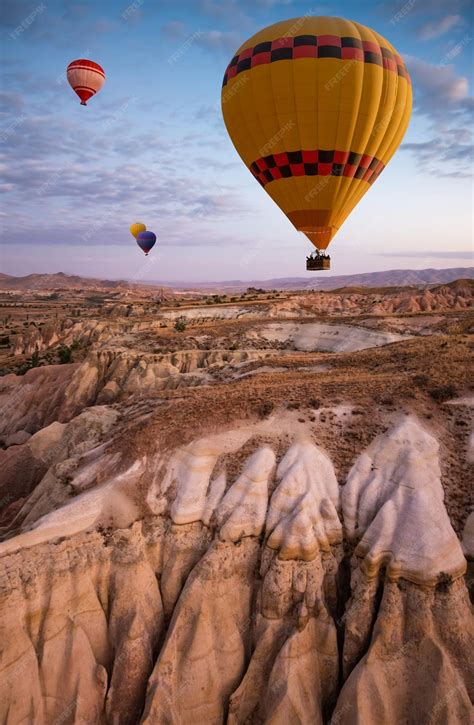 Premium Photo | Hot air balloon festival in cappadocia, turkey