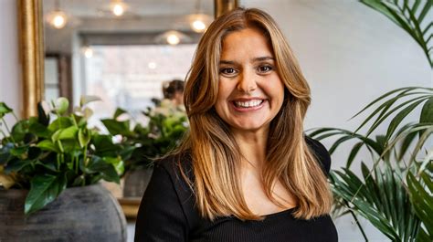 Stephania Potalivo deler ærlige billeder fra barselsboblen | BILLED-BLADET