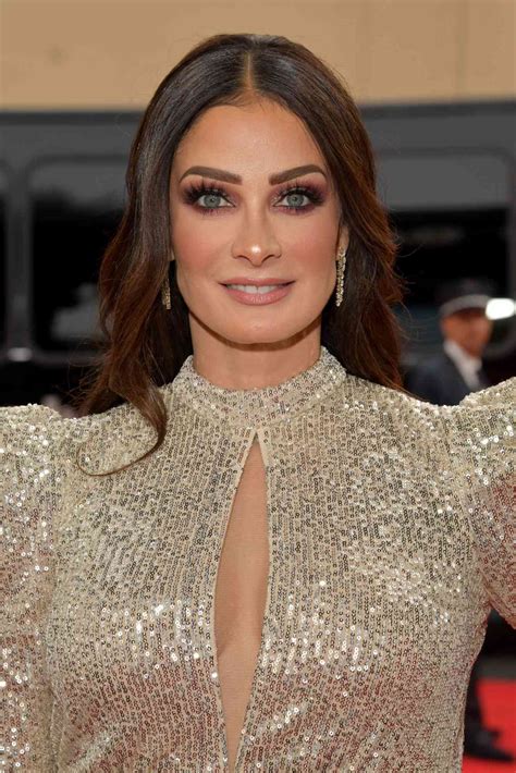 Dayanara Torres on Beating Cancer and Facing Life's Obstacles