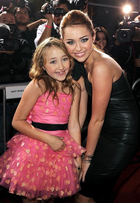 麥莉希拉Miley Cyrus 16歲親妹妹Noah Cyrus進軍歌壇！首支單曲點閱率直逼三千萬-影視明星-GQ瀟灑男人網 | GQ Taiwan