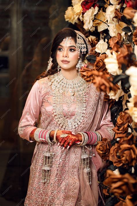 Premium Photo | Beautiful Asian bride with makeup wearing traditional