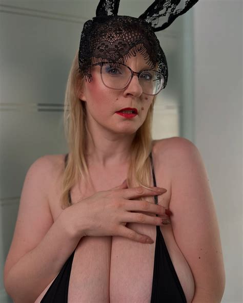 Casey Deluxe | Dearborn MI