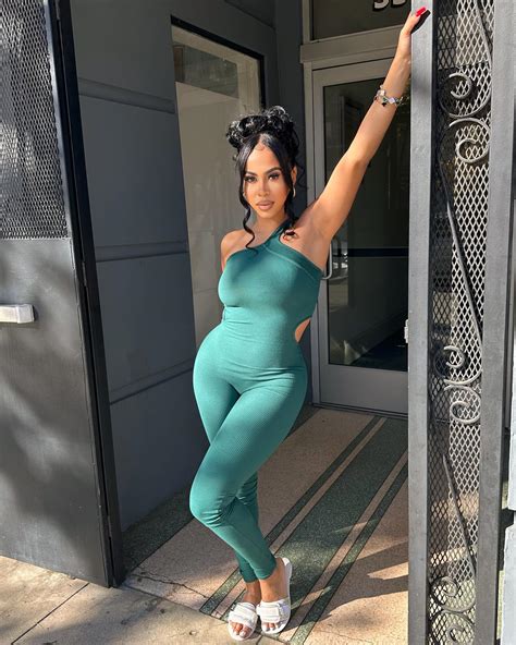 Yasmine Lopez | REAL BAD 💋 Hair/ Makeup @hairqueen_la Outfit @oyobymoyo