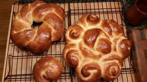 Challah bread in various shapes. | Food, Challah bread, Bread