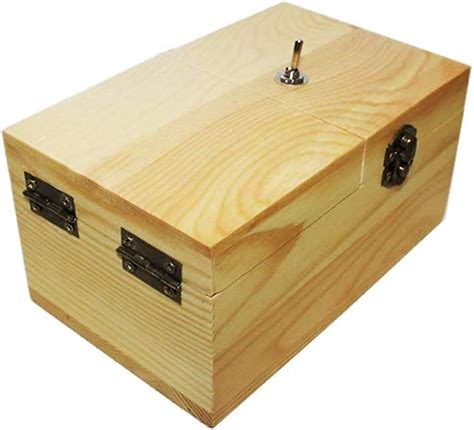 Amazon.co.uk: the useless box