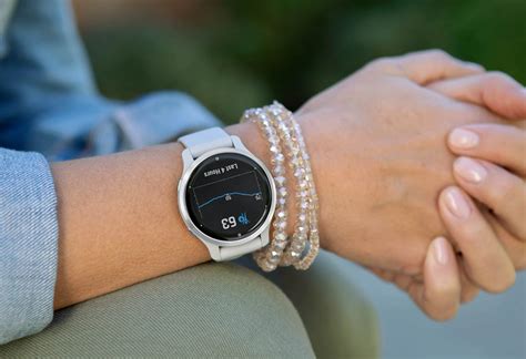 Best Fitness Tracker for Women | Womens Smartwatches | Garmin KSA