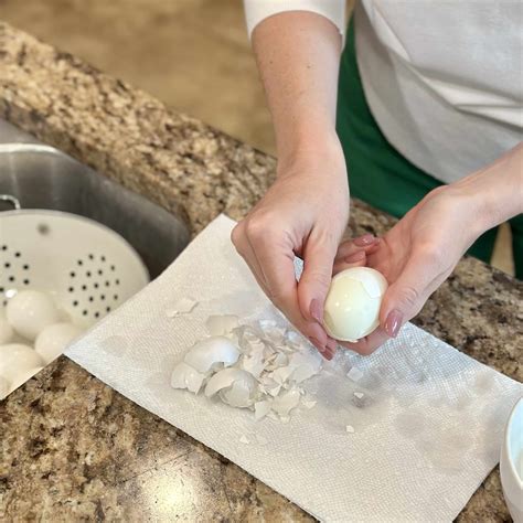 Perfect Peel Boiled Eggs - Dinner in 321