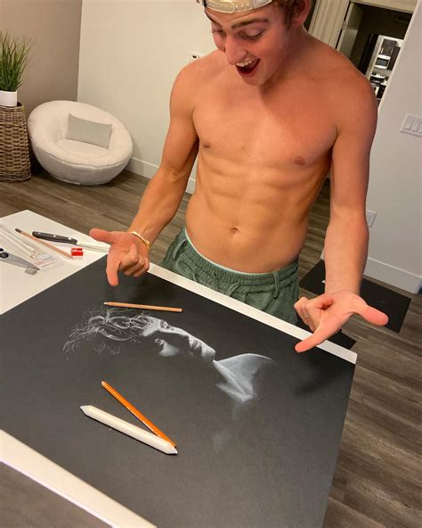 Benson Boone | 10 DAYS UNTIL GHOST TOWN IS OUT BABY!!! I was able to do