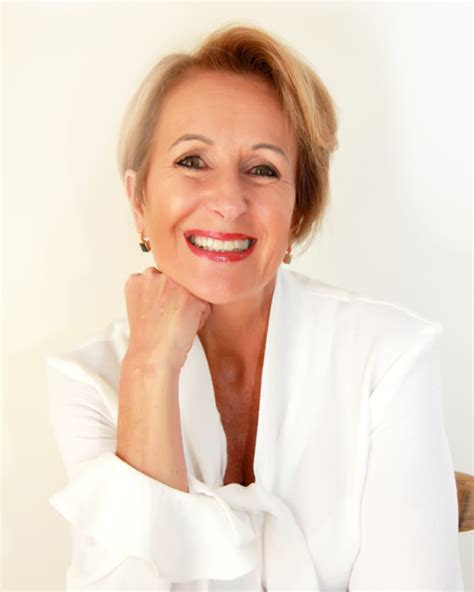 joni peddie sleep expert explains    boost performance
