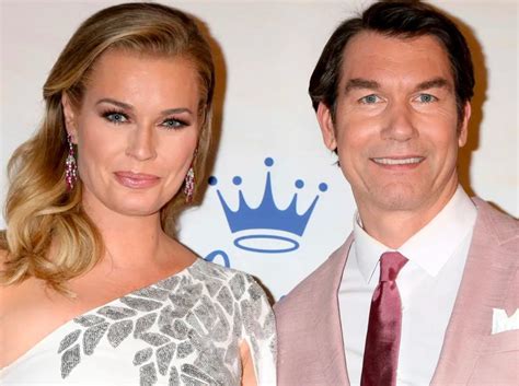 Jerry OConnell Staying Out Of Wife Rebecca Romijn & John Stamos Drama