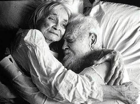 А ты, живи…… (строки, переворачивающие душу) | Old couple in love ...
