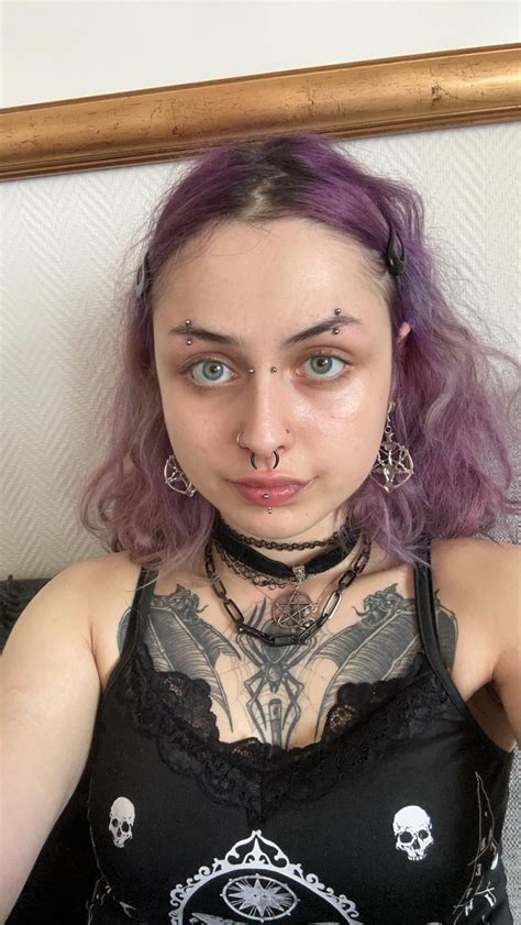 Tattooed Girls & Models