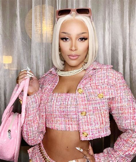 Doja Cat Outfits: A Deep Dive Into The Fashion Choices Of The Multi ...