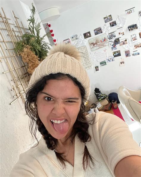 Klailea Bennett | my life is now complete, my hair is long enough to do