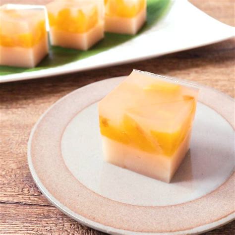 和スイーツ 2層の寒天びわ水ようかん 作り方・レシピ | クラシル