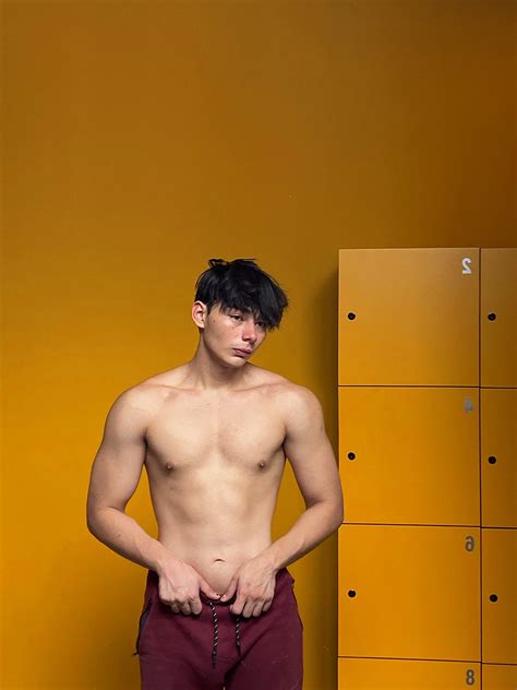 LÚA on Twitter: "Rt si quieres que salga una nueva canción 😎…