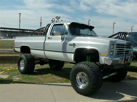 images  chevy trucks  pinterest chevy trucks