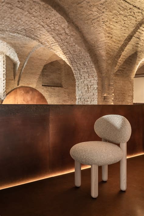 The "Flock"chair by NOOM designed by Kateryna Sokolova — noom