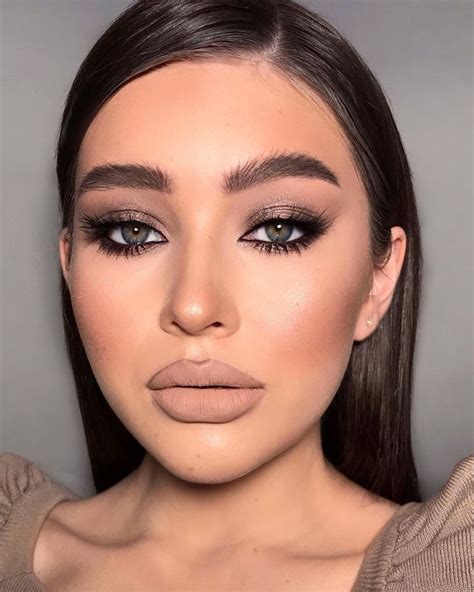 MAKEUP ARTIST FROM RUSSIA on Instagram: “ОНЛАЙН ЭФИРЫ SASHAKRASIT 🔥🔥🔥 ...