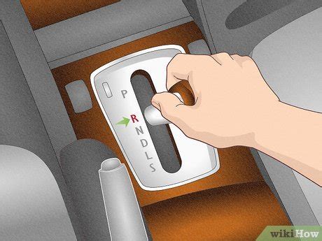 How to Drive a Car with an Automatic Transmission: 15 Tips