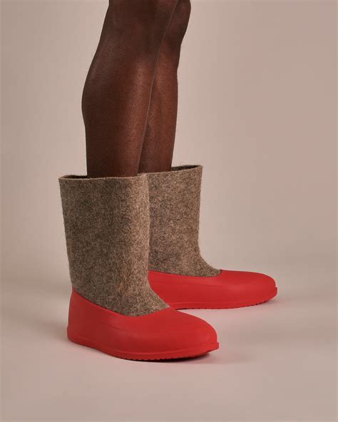 The New Classic Boot – VOYLOK